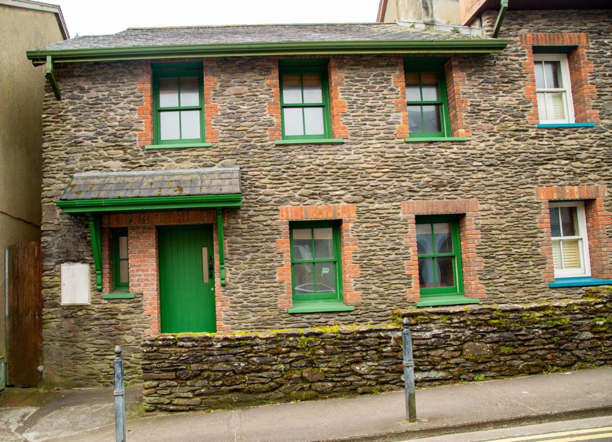 Dingle Town Holiday Home By Trident Holiday Homes Buitenkant foto