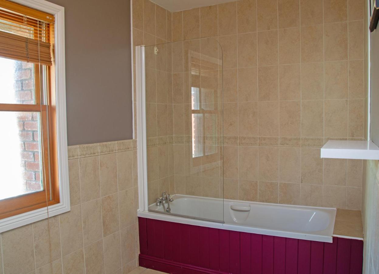 Dingle Town Holiday Home By Trident Holiday Homes Buitenkant foto